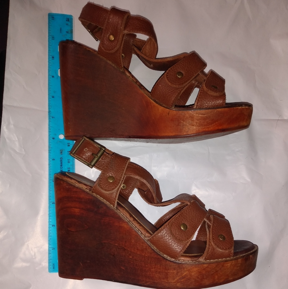 Kenneth Cole reaction wood and leather Espadrille